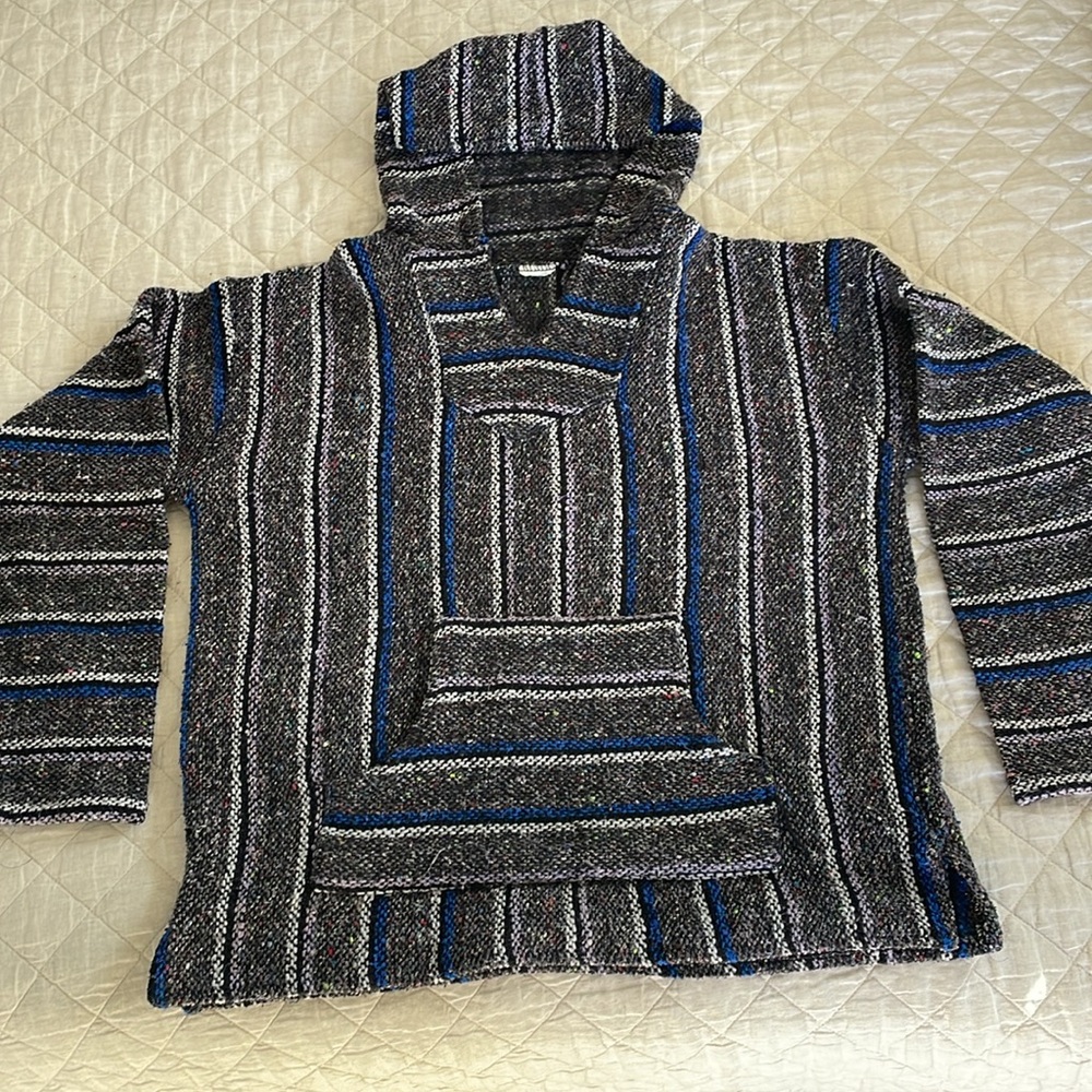 Large poncho - Picture 2 of 2